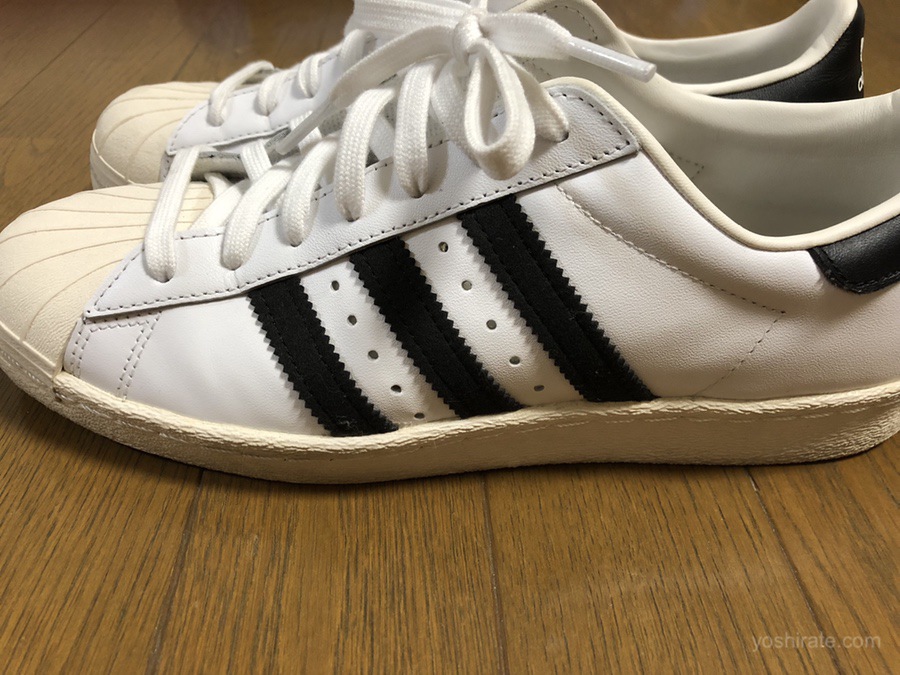 アディダスのスーパースター80s